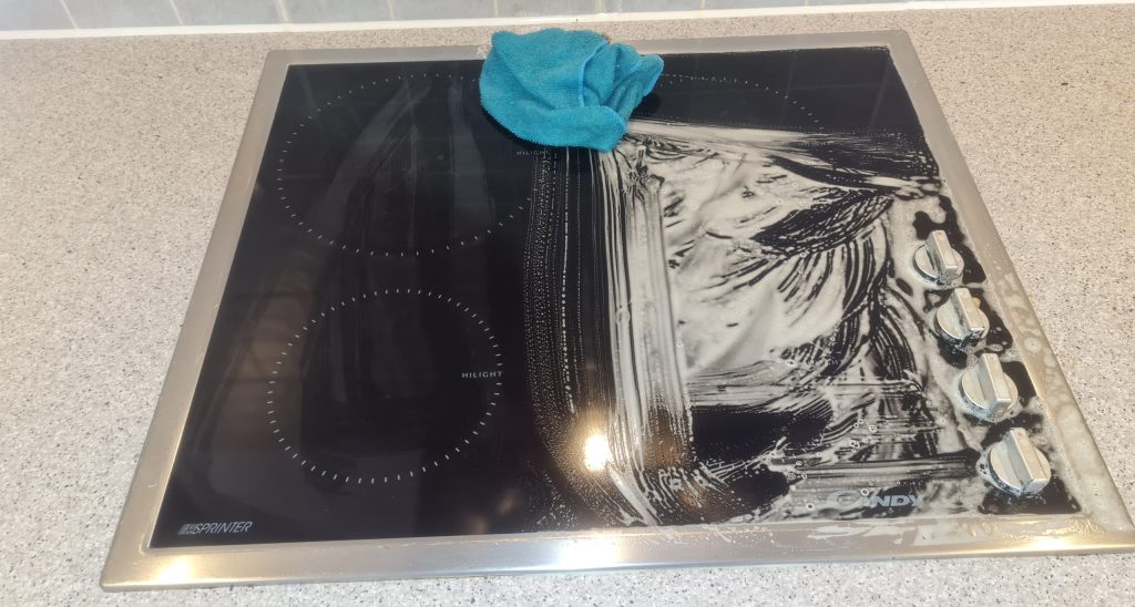 wiping when cleaning a ceramic hob